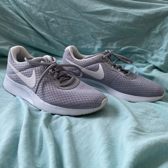 nike tanjun sand